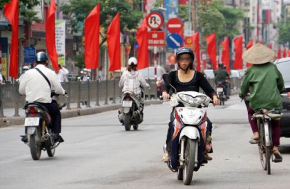 Nghị định 168 - Lỗi trừ 2 điểm GPLX: Điều khiển xe máy đi ngược chiều